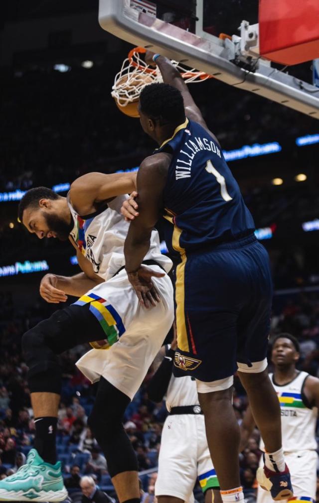 8868体育-爆砍43分创生涯新高！锡安包办最后14分助鹈鹕登顶